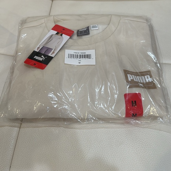 NWT PUMA Ladies' Fleece Crew in Tan - Picture 3 of 4